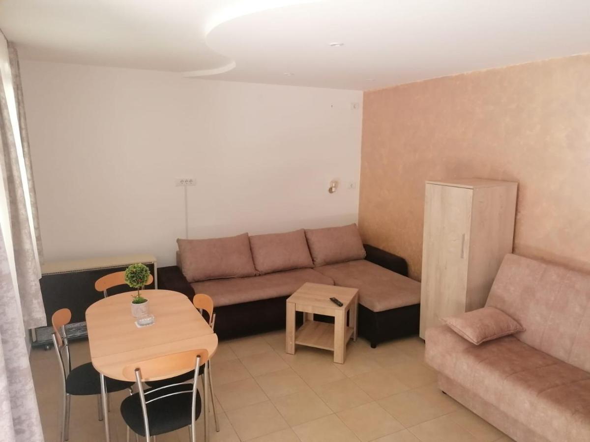Vikendica Matovic Ovcar Banja Apartment Luaran gambar